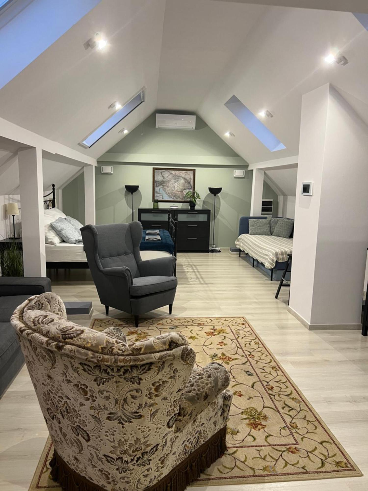 Buekkoes Apartman Apartment Szentendre Luaran gambar