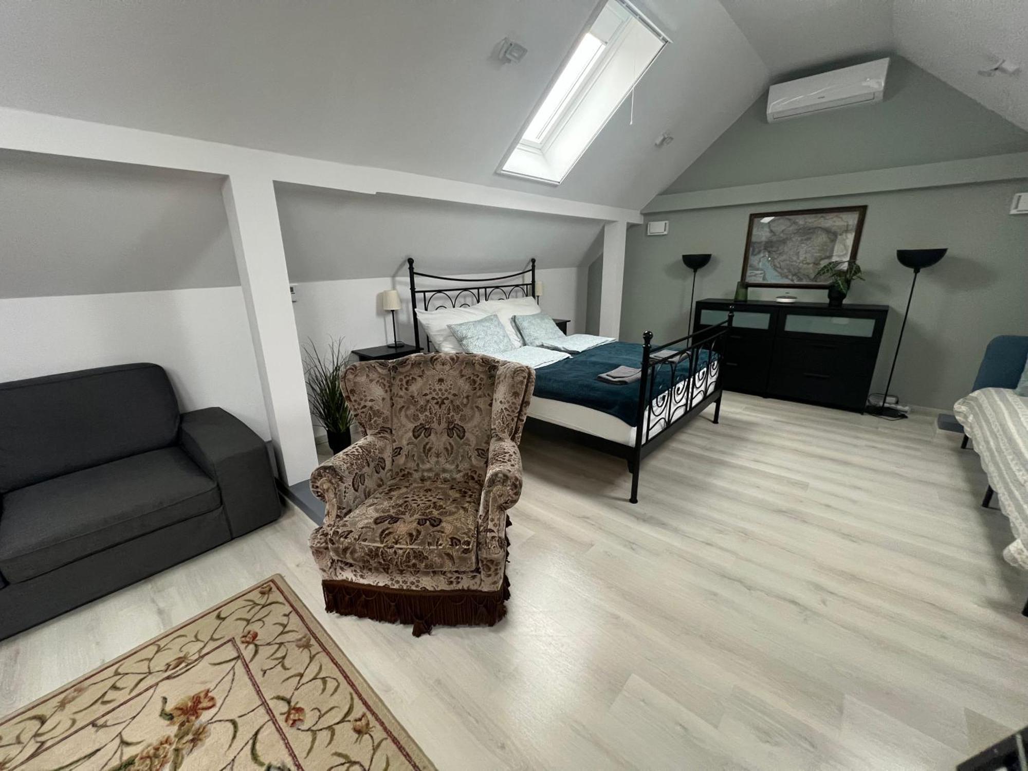 Buekkoes Apartman Apartment Szentendre Luaran gambar